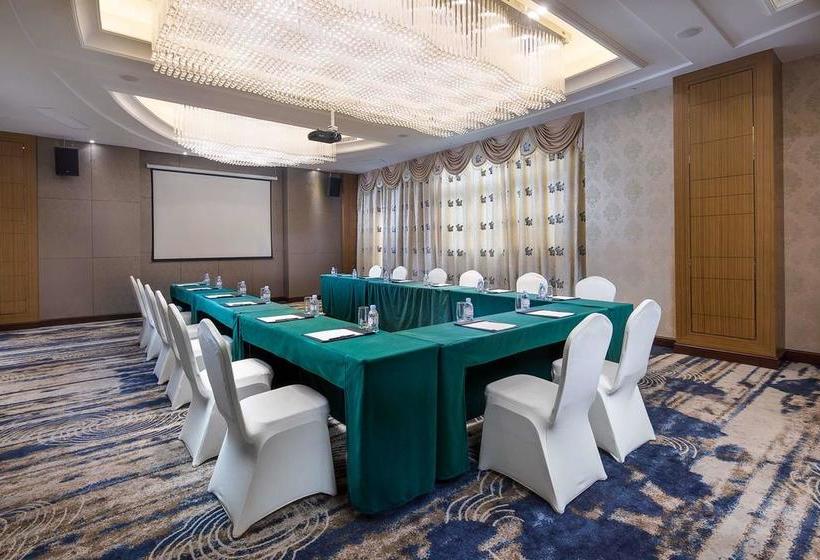 호텔 Ramada Shanghai Eastpudong International Airport