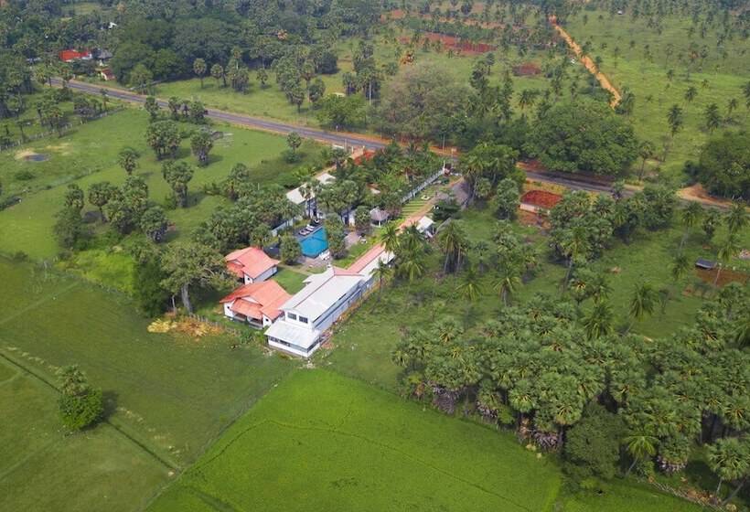 호텔 The Lilac Inn