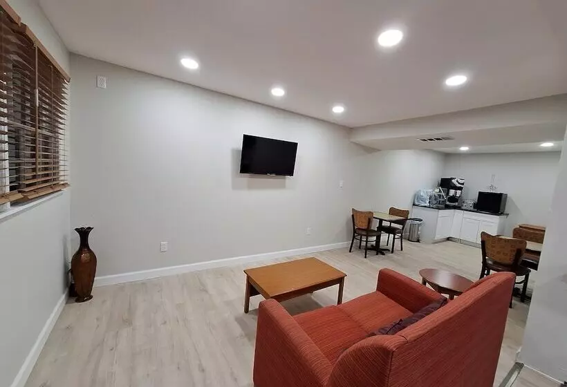 モーテル Budget Inn Roxboro