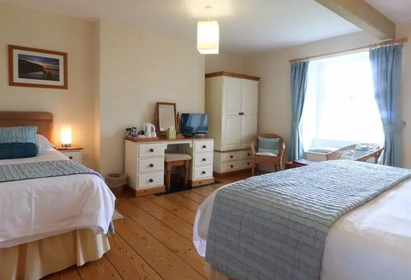 Majatalo Carraw Bed & Breakfast
