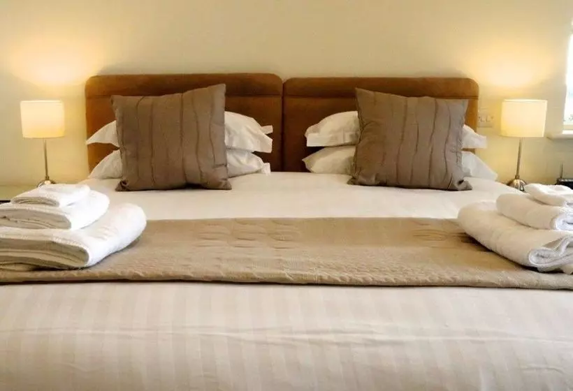 Majatalo Carraw Bed & Breakfast