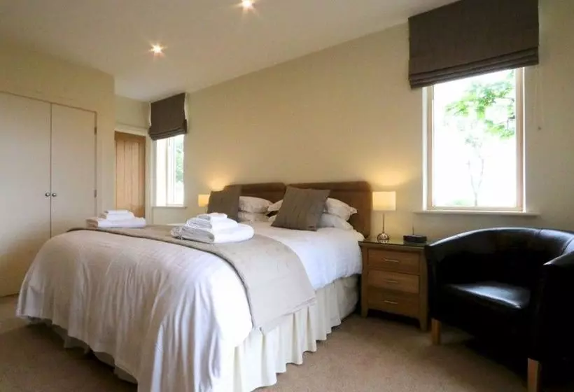 Majatalo Carraw Bed & Breakfast