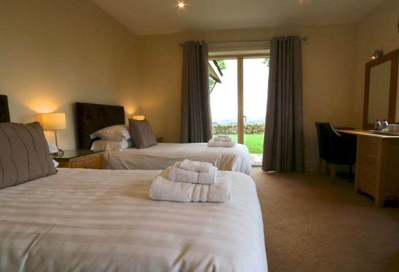 ペンション Carraw Bed & Breakfast