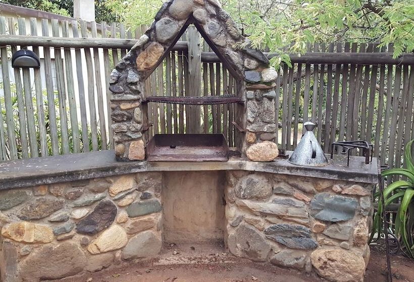 פנסיון Eco Eden Bush Lodge