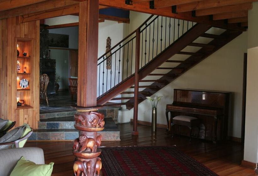 פנסיון Eco Eden Bush Lodge