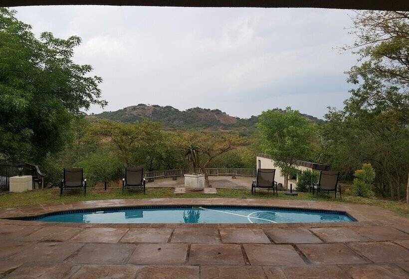 פנסיון Eco Eden Bush Lodge