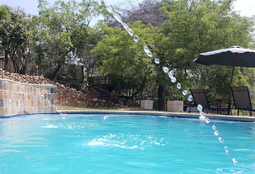 פנסיון Eco Eden Bush Lodge