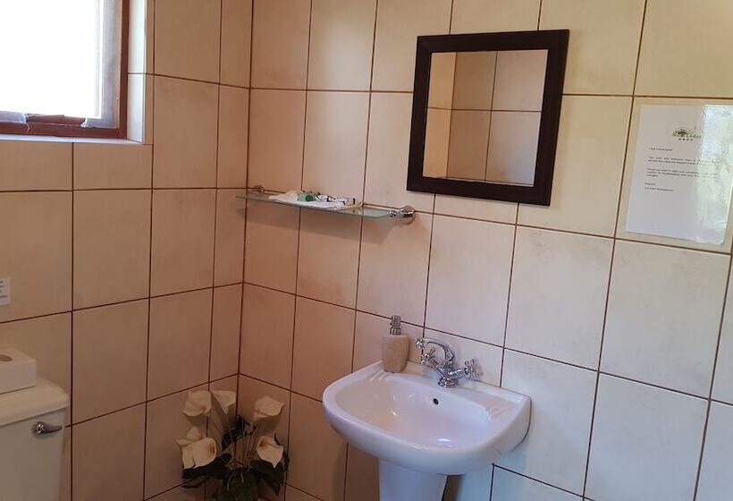 פנסיון Eco Eden Bush Lodge