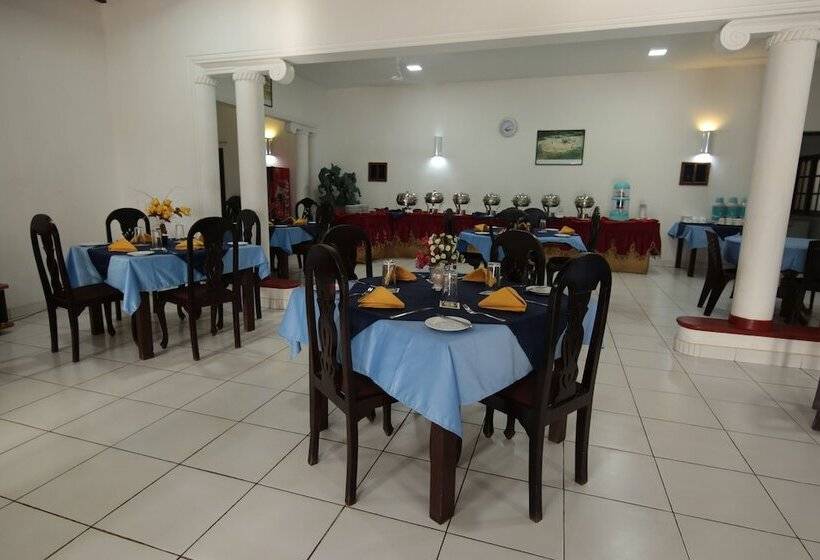 פנסיון Ocean Of Life Ayurvedic Resort