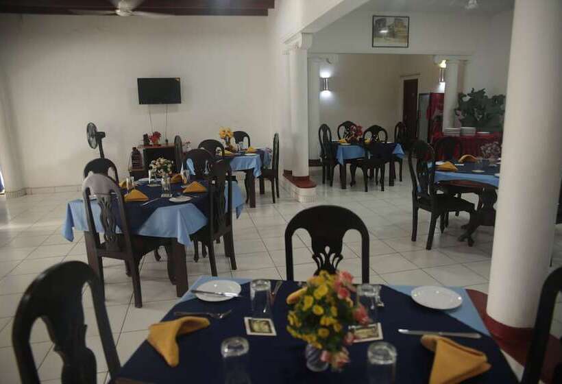 פנסיון Ocean Of Life Ayurvedic Resort