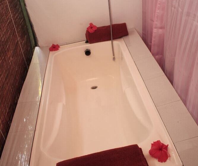 פנסיון Ocean Of Life Ayurvedic Resort