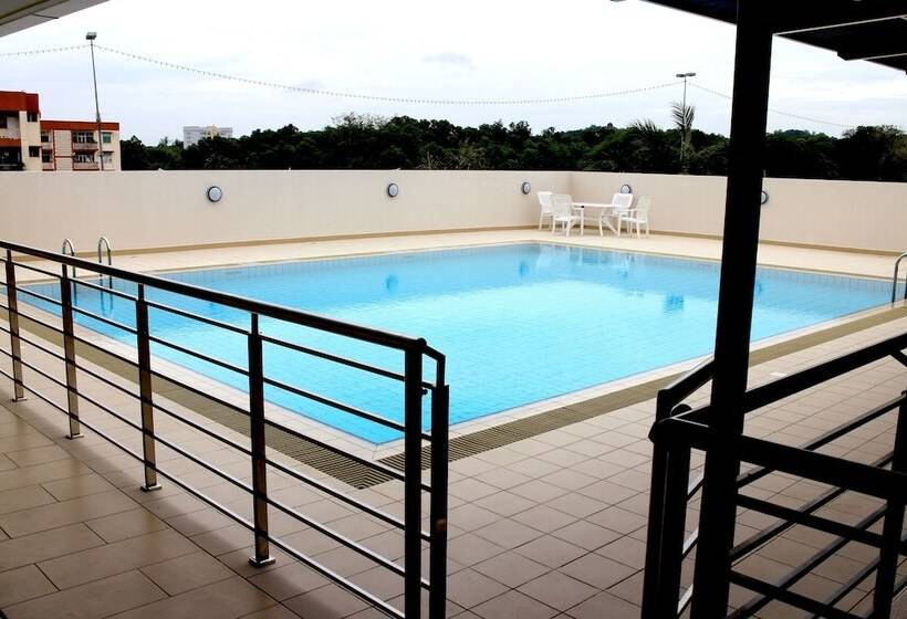 Riverside Residence By Gina Suite