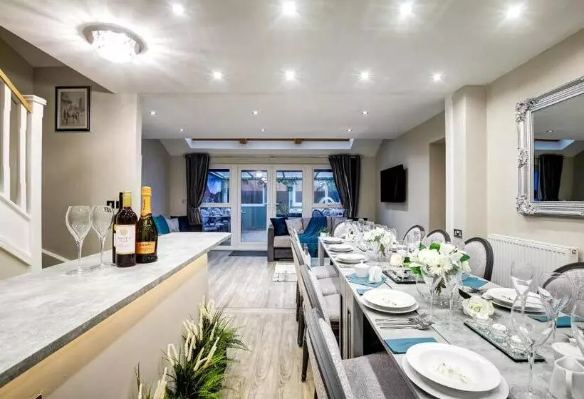 Riverside Villas