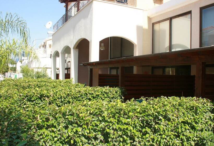 Sunrise Arches Apartments