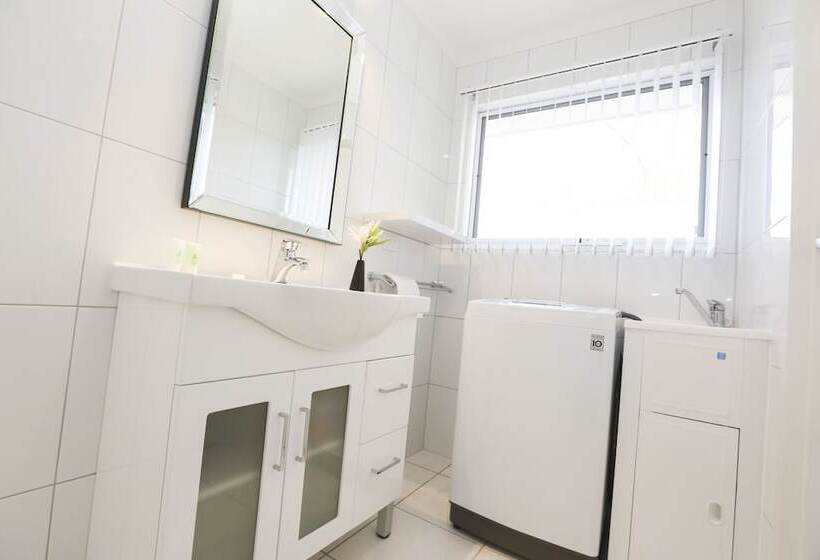 112 Olive Apartments