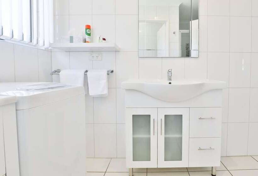 112 Olive Apartments