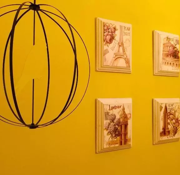 تختخواب و صبحانه Antlers Guest House