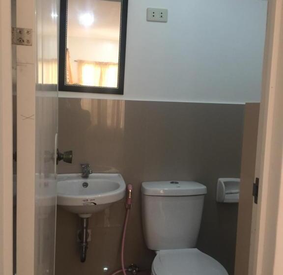 Bed and Breakfast Raje Residence