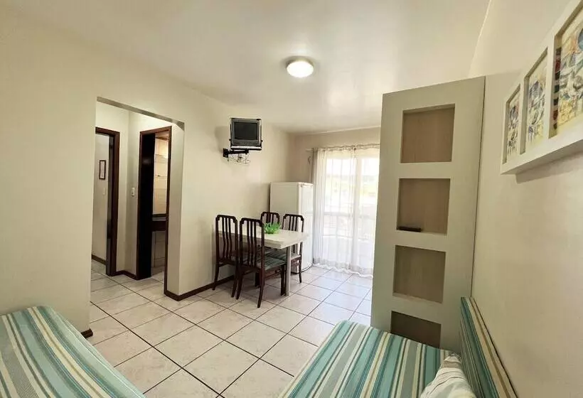 Bomar Residence