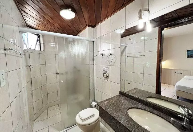 Bomar Residence