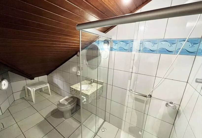 Bomar Residence
