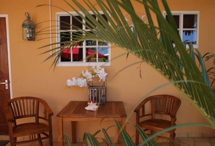 Brisas Studio Apartments