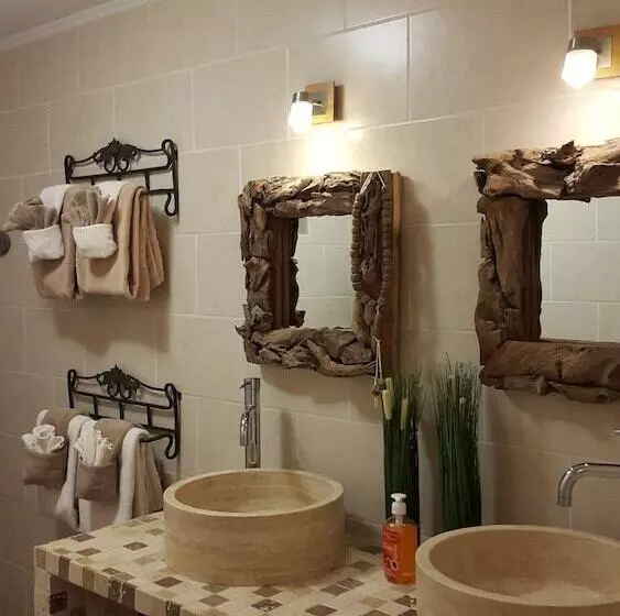 Brisas Studio Apartments