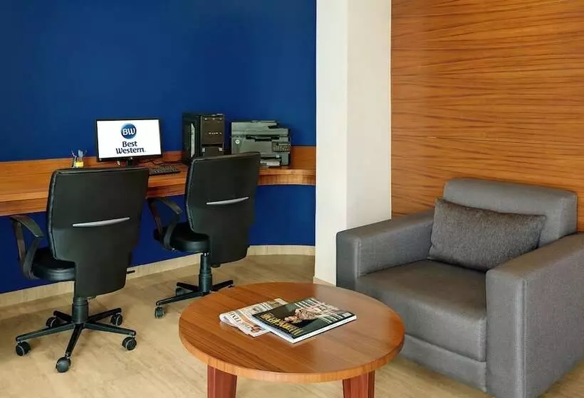 Hotelli Best Western Alkapuri, Vadodara