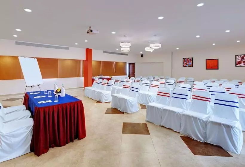 Hotelli Best Western Alkapuri, Vadodara