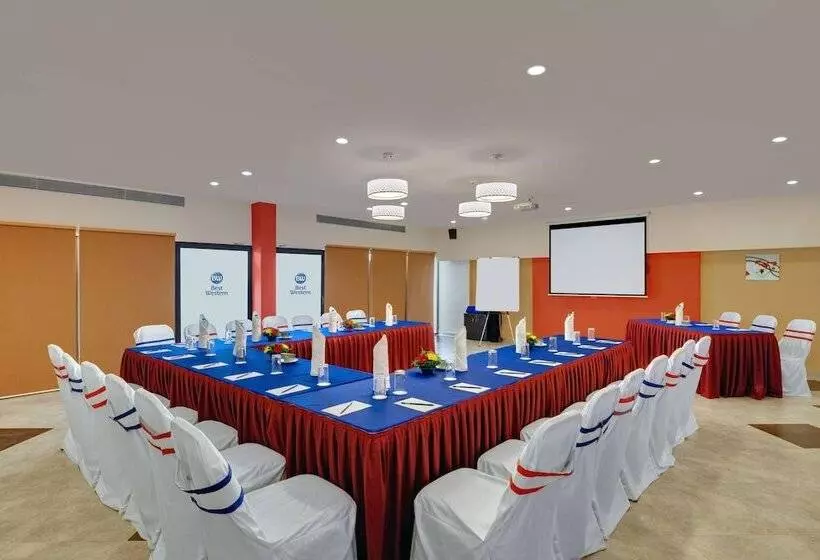 Hotelli Best Western Alkapuri, Vadodara