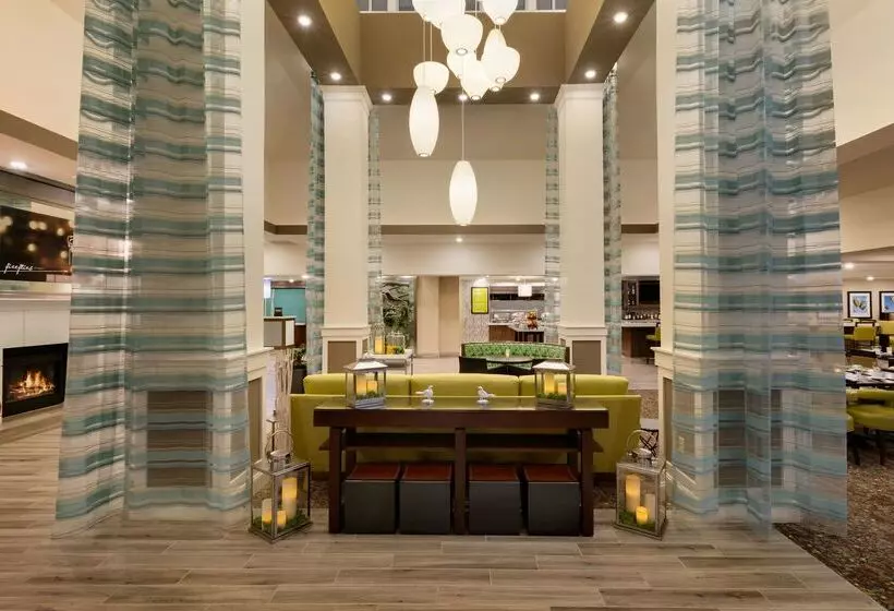 ホテル Hilton Garden Inn Statesville