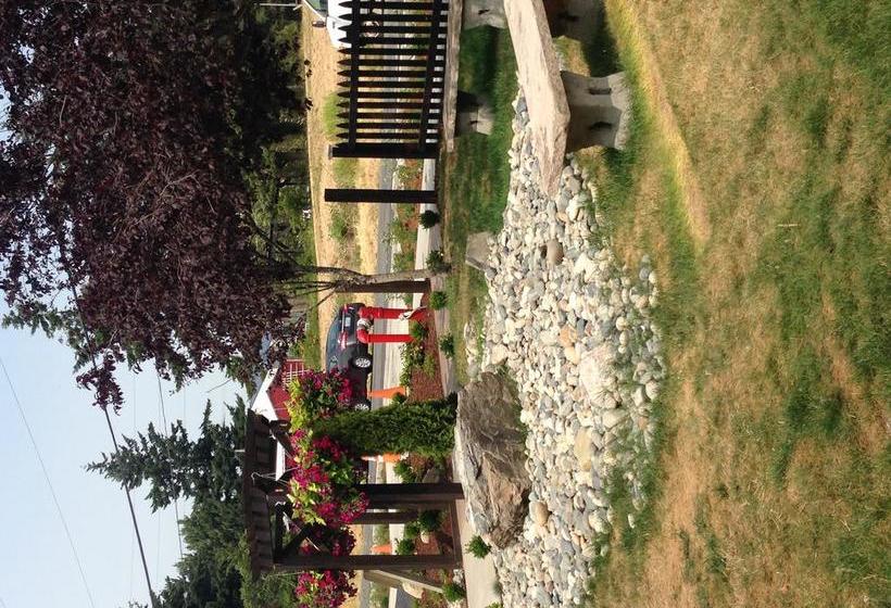 בית מלון כפרי Orca Inn Suites