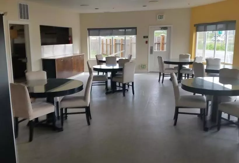 Hotelli Orca Inn Suites