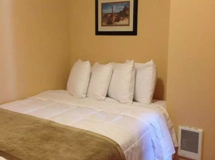 Hotelli Orca Inn Suites