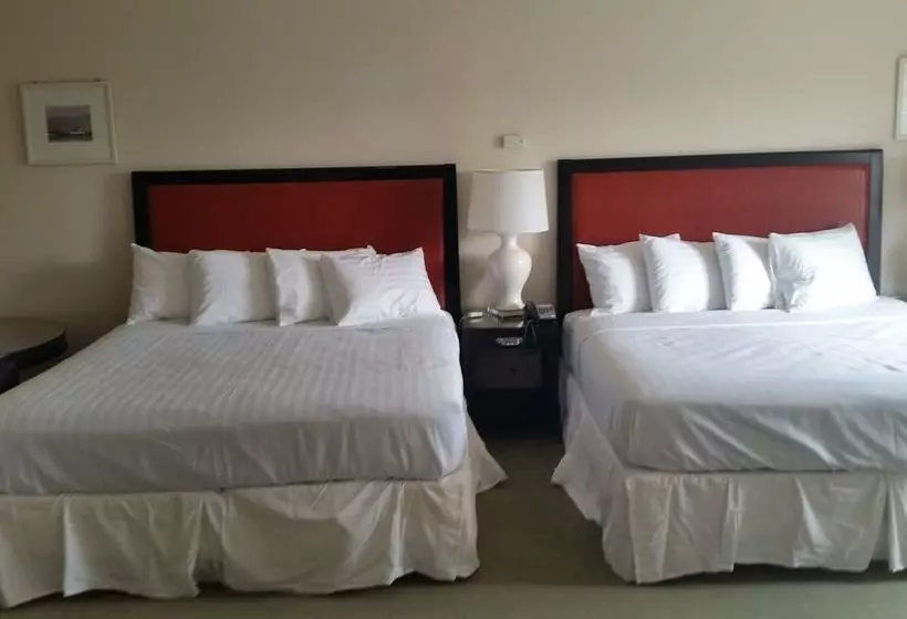 Hotelli Orca Inn Suites