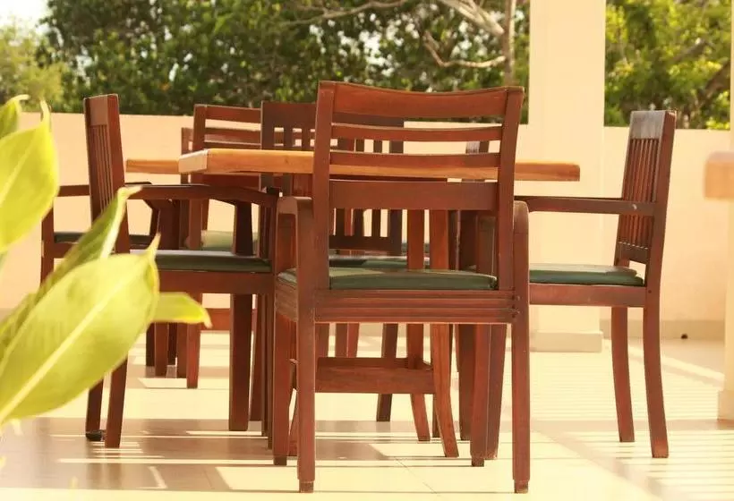 Hotelli Pearl City