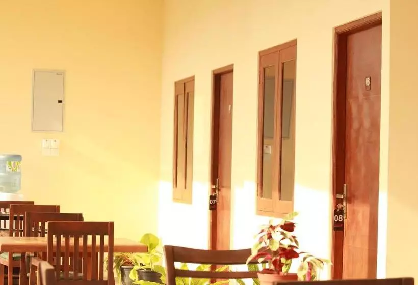 Hotelli Pearl City