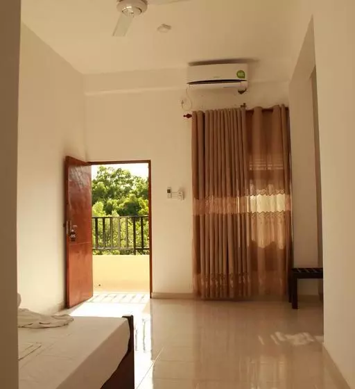 Hotelli Pearl City