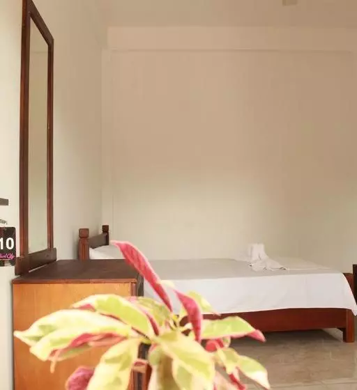 Hotelli Pearl City