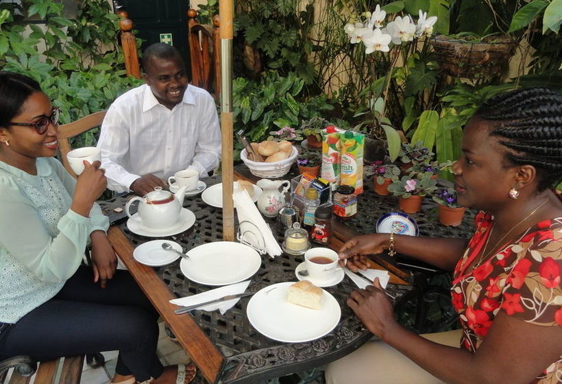 هتل Rouxinol Boutique