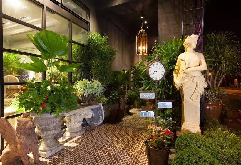 Chihpen Hotel Royal Kingdom
