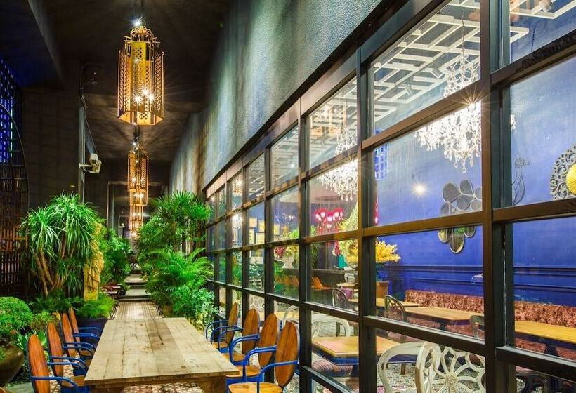 Chihpen Hotel Royal Kingdom