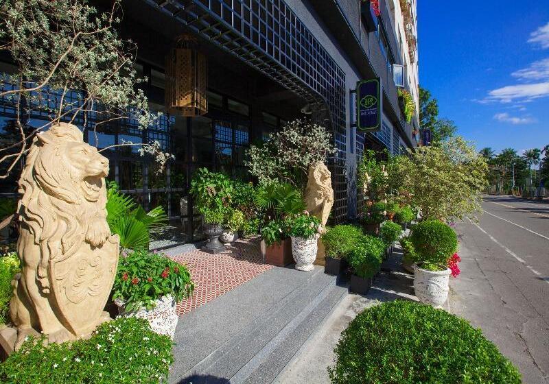 Chihpen Hotel Royal Kingdom