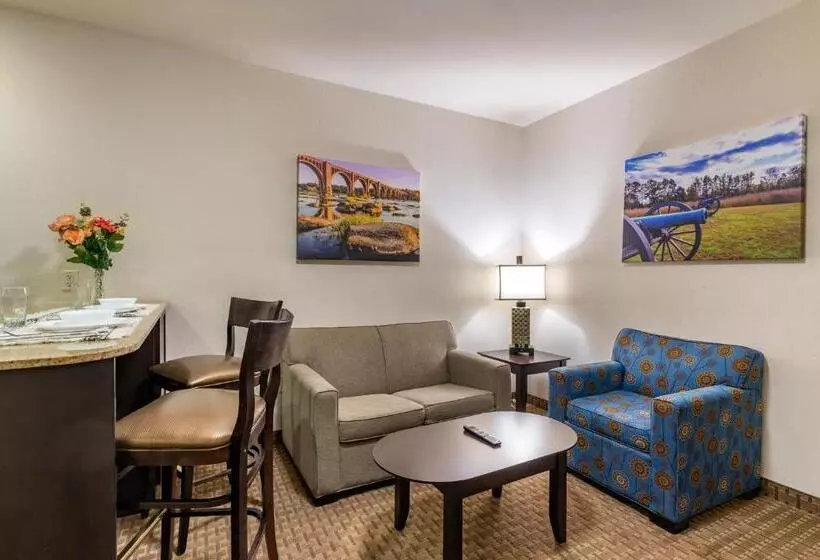 ホテル Stay Over Suites   Fort Gregg Adams Area