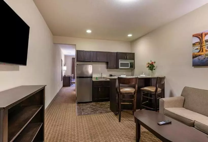 ホテル Stay Over Suites   Fort Gregg Adams Area