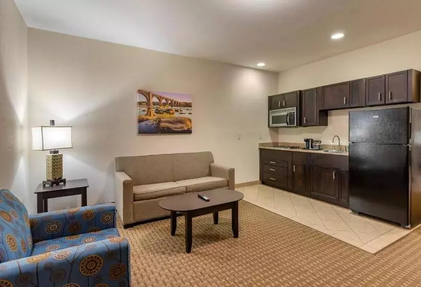 ホテル Stay Over Suites   Fort Gregg Adams Area