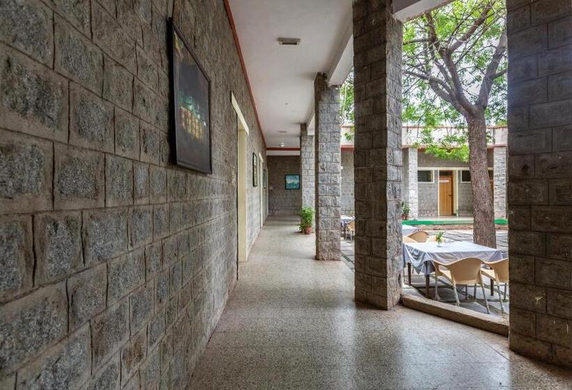 Kstdc Hotel Mayura Bhuvaneshwari Kamalapur