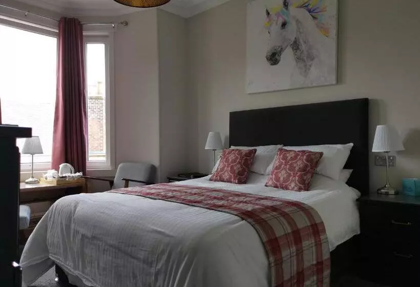 پانسیون Munro Guest House