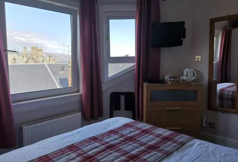 پانسیون Munro Guest House