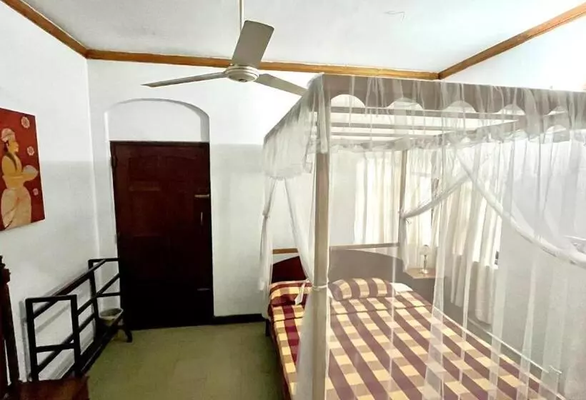 ペンション Pearl House
